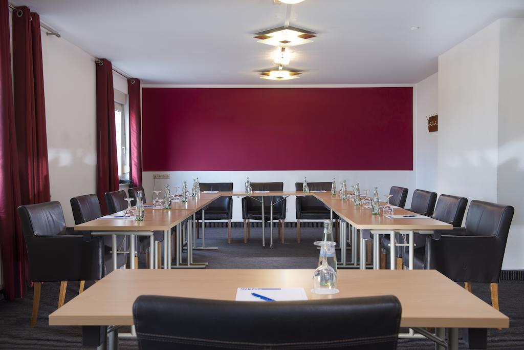 Tryp By Wyndham Bremen Airport Hotel Afaceri foto